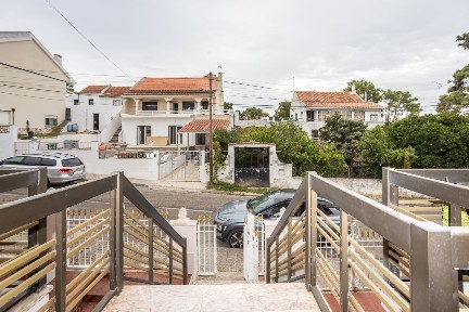 Apartamento T2 à venda na Rua Gago Coutinho