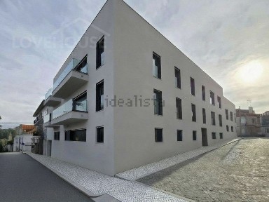 Apartamento T2 à venda na Travessa Maria da Fonte