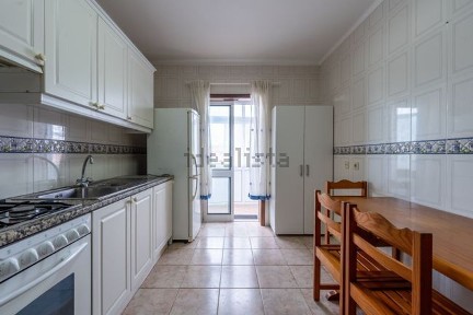 Apartamento T1 à venda na Rua Primeiro de Maio, 3830 -568