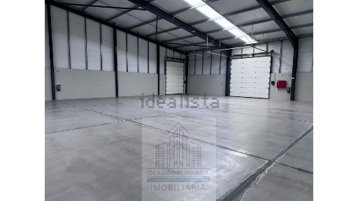 Arrendamento de armazém em Mangualde