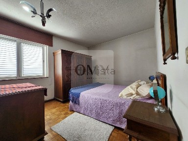 Arrendamento de apartamento T3 na Rua Professor Albano Ayres