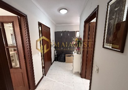 Apartamento T2 à venda na Rua de Ernesto Silva