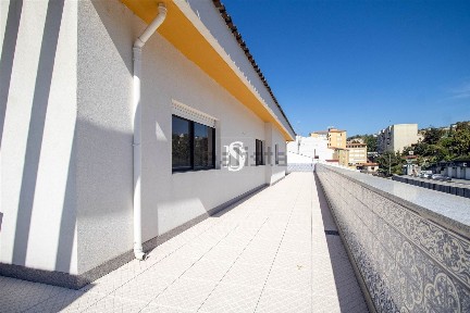 Apartamento T3 à venda em Amarante (São Gonçalo) - Madalena - Cepelos - Gatão