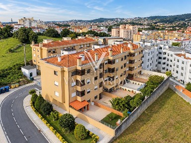 Apartamento T2 à venda na Rua Santa Filomena