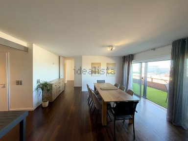 Apartamento T3 à venda na Rua de João Rosa
