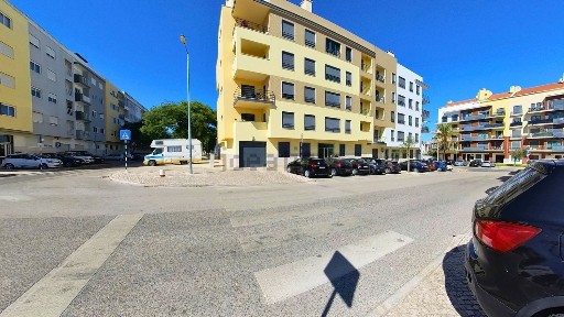 Duplex à venda na Rua Pedro Hispano