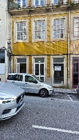 Arrendamento de espaço comercial na Rua da Boavista, 293