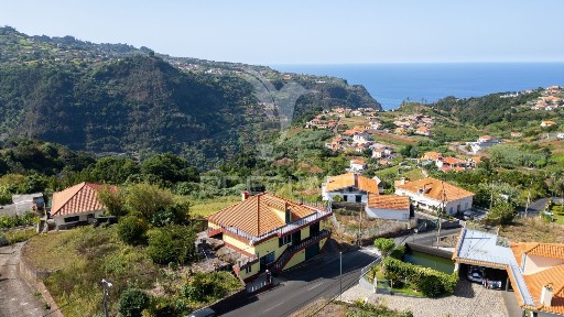 Moradia independente à venda em Santana