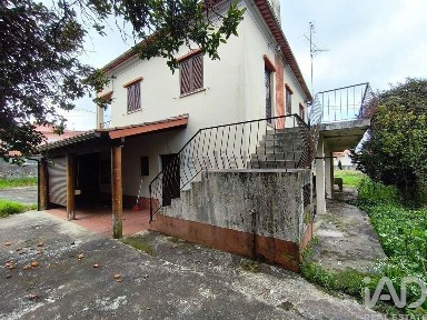 Moradia independente à venda em Geraz do Lima e Deão