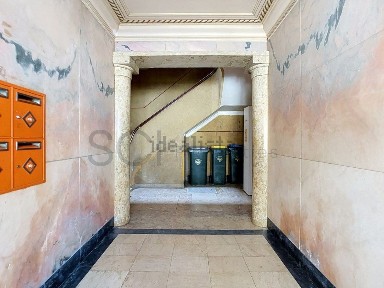 Arrendamento de apartamento T2 na Rua Vieira Lusitano