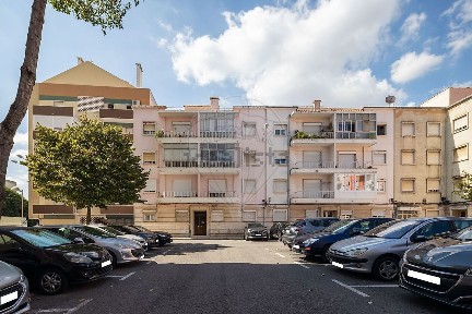 Arrendamento de apartamento T2 no Largo Monsenhor Dalgado