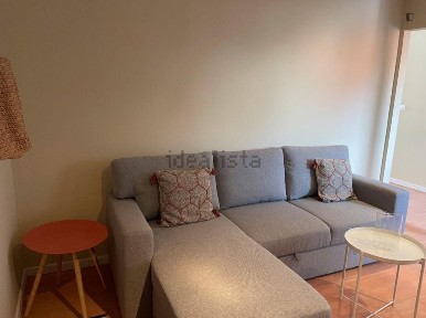 Arrendamento de apartamento T1 na Rua Cidade da Horta