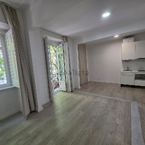 Arrendamento de apartamento T1 na Avenida Elias Garcia s/n