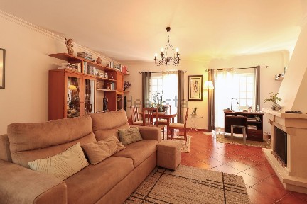 Duplex à venda na Travessa de São Benedito