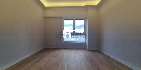 Arrendamento de apartamento T1 na Estrada da Correia