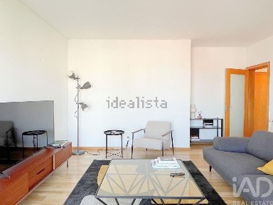 Arrendamento de apartamento T2 no Centro da Ajuda