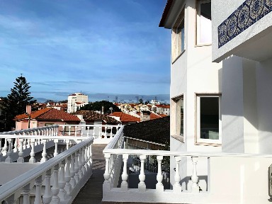 Arrendamento de apartamento T2 na Rua Pôr do Sol, 145