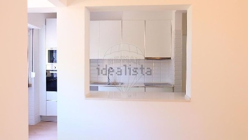 Arrendamento de apartamento T3 na Rua General Pimenta de Castro