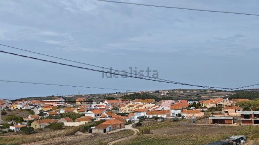 Moradia independente à venda no Sobreiro Curvo