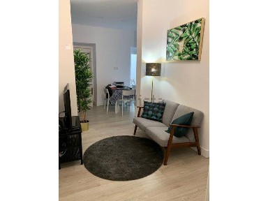Arrendamento de apartamento T2 na Santa Engrácia
