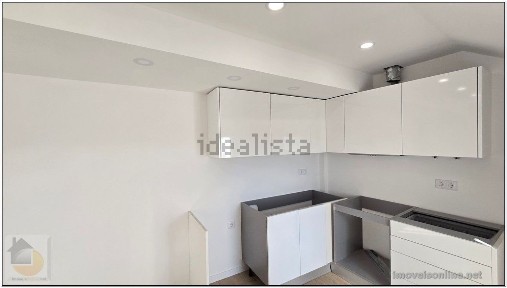 Arrendamento de apartamento T2 na Praça de Republica