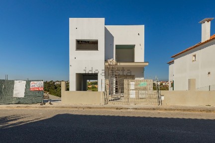 Moradia em banda à venda em Quinta dos Estrangeiros