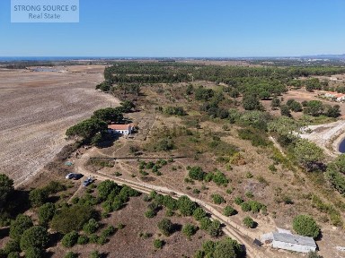 Monte alentejano à venda em São Teotónio