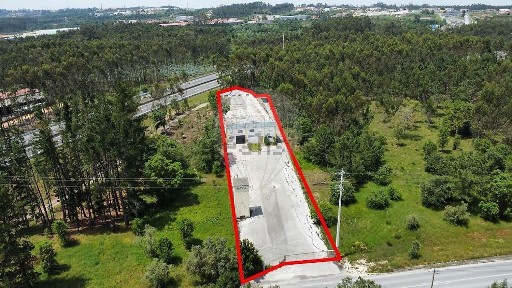 Arrendamento de armazém em Calvaria de Cima