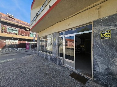 Espaço comercial à venda na Rua Álvares Cabral