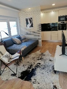 Apartamento T0 à venda na Rua Joaquim Ereira, 430
