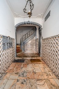 Apartamento T4 à venda na Rua da Rosa
