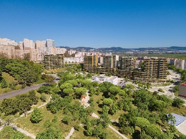 Apartamento T3 à venda na Avenida Manuel Carlos de Andrade s/n