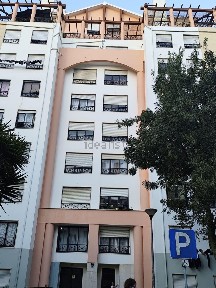 Apartamento T2 à venda nas Mercês
