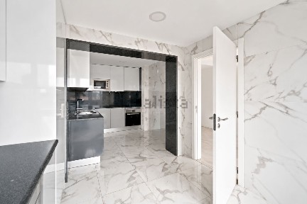 Apartamento T2 à venda na Rua Francisco José Victorino, 9