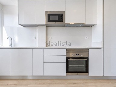 Apartamento T3 à venda na Praça Cidade de Díli
