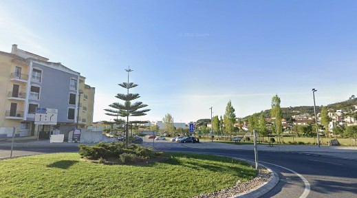 Apartamento T3 à venda na Rua 25 de Abril