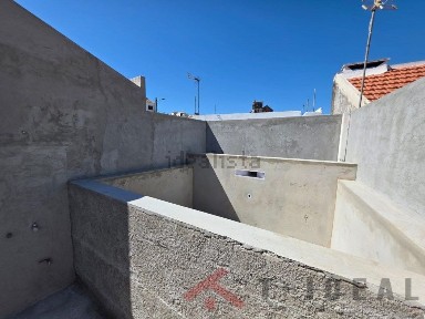 Apartamento T3 à venda na Travessa Fortunato José de Carvalho