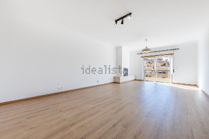 Apartamento T2 à venda em N116