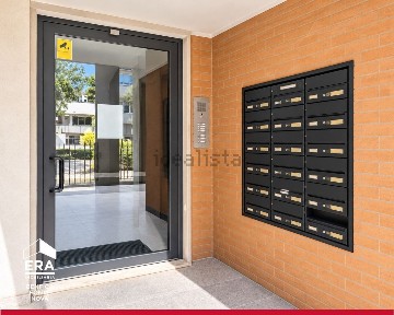 Apartamento T2 à venda na Rua Barata Feyo