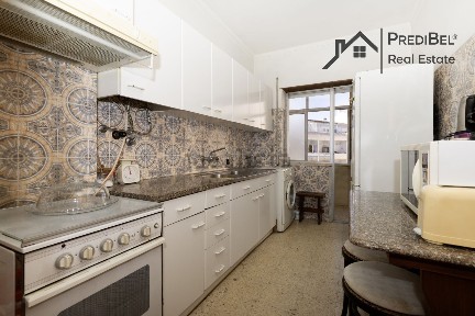 Apartamento T2 à venda na Mem Martins