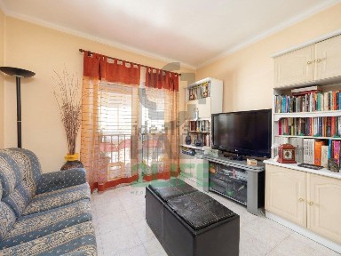 Apartamento T3 à venda no Bairro dos Anjos - Vale da Cabrita