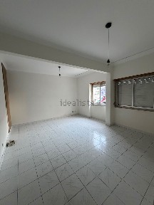 Apartamento T2 à venda na Agualva-Cacém