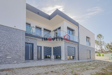 Apartamento T3 à venda em Bidoeira de Cima