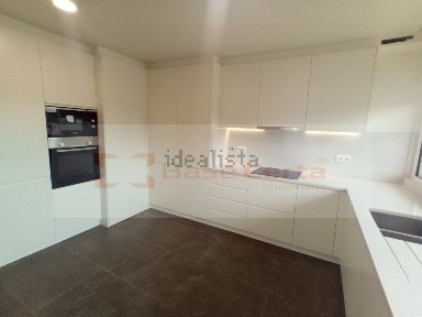 Apartamento T2 à venda em Calçada do Poço