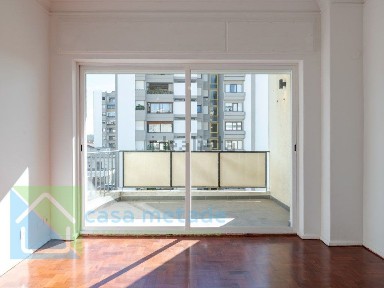 Apartamento T4 à venda em Alfragide