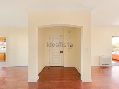Apartamento T2 à venda na Rua José Florindo