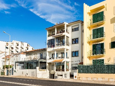 Apartamento T2 à venda na Avenida Marginal, 4678