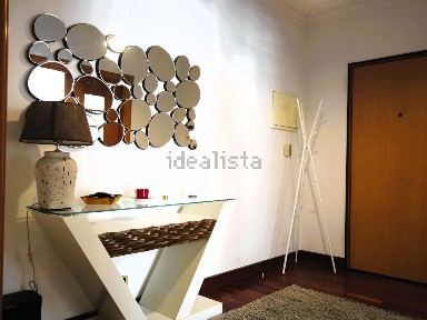 Apartamento T2 à venda em Santo António dos Cavaleiros e Frielas