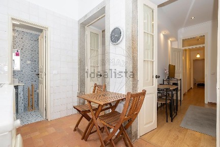 Apartamento T2 à venda na Rua Aliança Operária