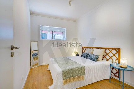 Apartamento T1 à venda na Rua Dom João de Castro s/n